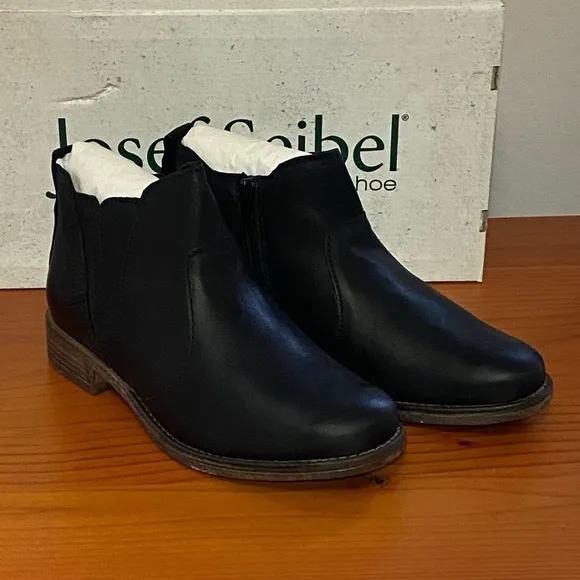 Josef Seibel Sienna 45 black leather ankle boot size 37 / 6. Soft leather lining