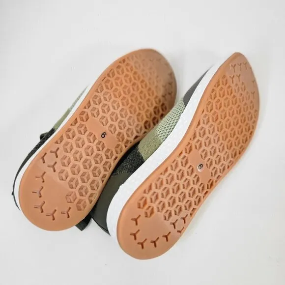 JSLIDES Multi Knit pull on comfort Sneakers Green | size 6