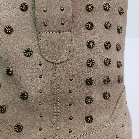 Kanna Womens Size 38 US 7-7.5 Beige Suede Studded Side Zip Ankle Booties Shoes