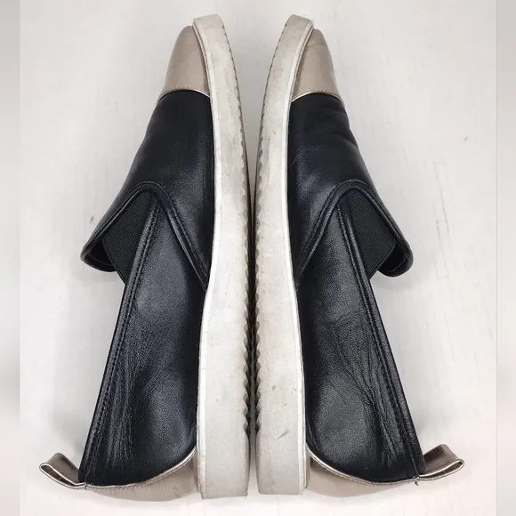 Karl Lagerfeld Paris Cler Women's Leather Cap Toe Slip On Loafers Size 9M