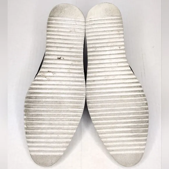 Karl Lagerfeld Paris Cler Women's Leather Cap Toe Slip On Loafers Size 9M