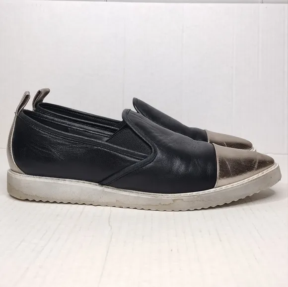 Karl Lagerfeld Paris Cler Women's Leather Cap Toe Slip On Loafers Size 9M