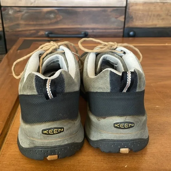 Keen Presidio Suede Shoes Size 11
