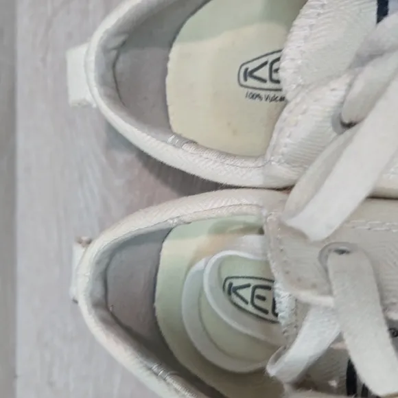Keen Women Casual Canvas Sneakers Shoes Sz 8.5