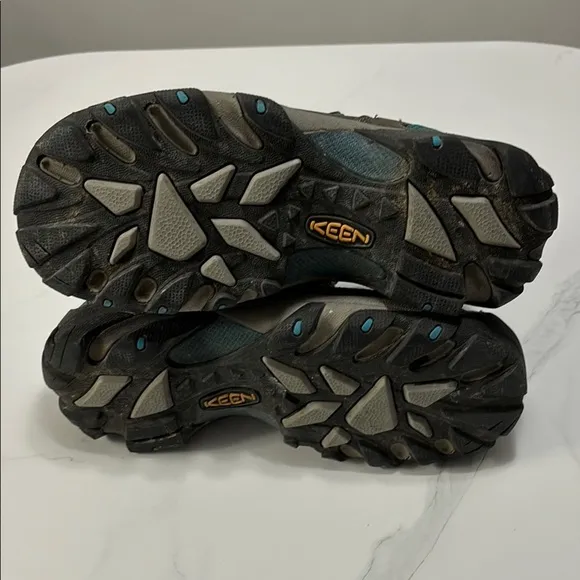 KEEN Women's Hiking Shoes - Brown and Teal