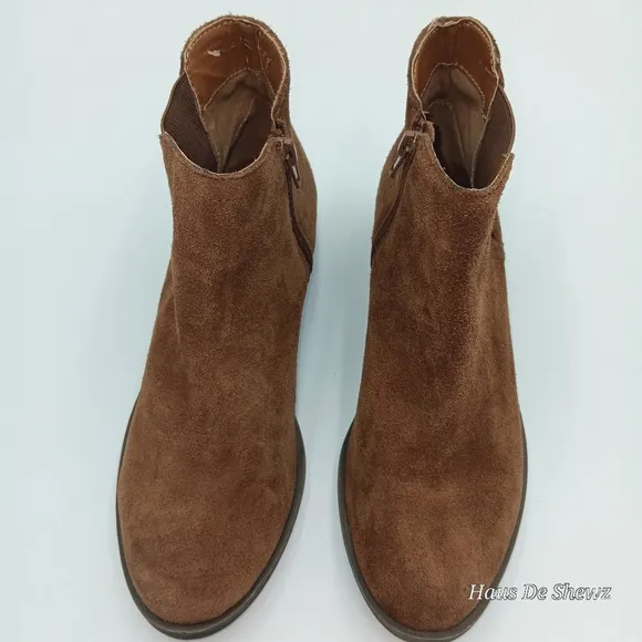 Kenzie Brown Suede zip up booties ankle boots