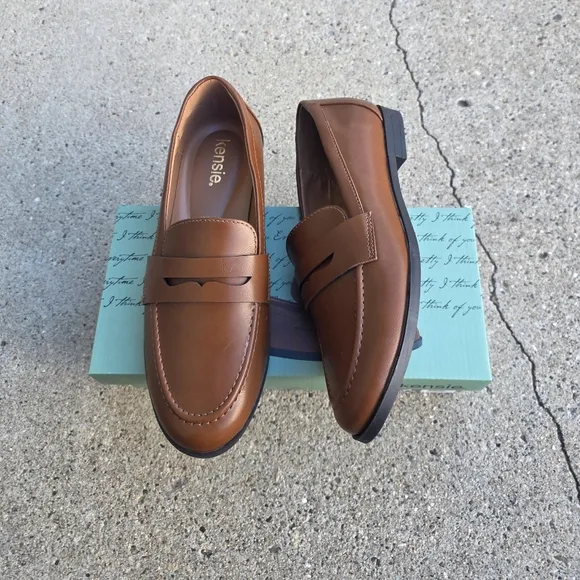 Kenzie Comfort Loafer Women Size 8.5