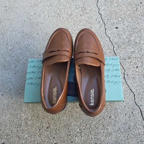 Kenzie Comfort Loafer Women Size 8.5