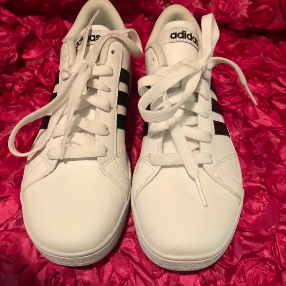 Kid adidas Baseline K