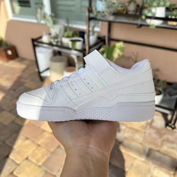 KID'S Adidas Forum Low J Triple White FY7981