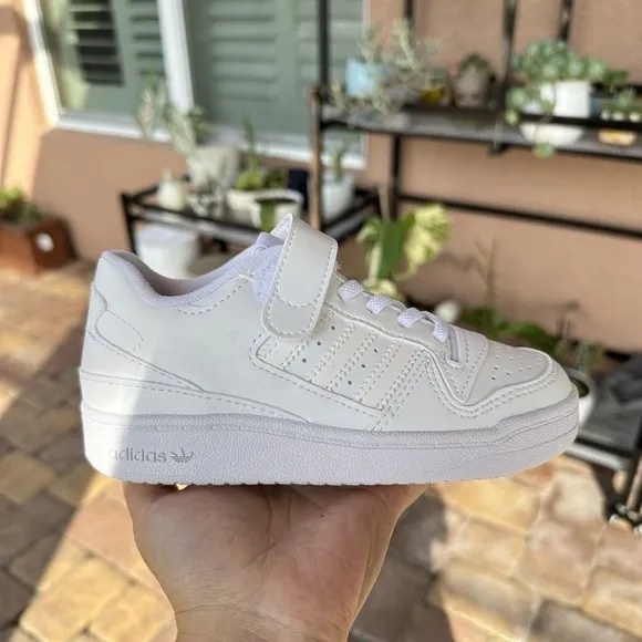 KID'S Adidas Forum Low J Triple White FY7981