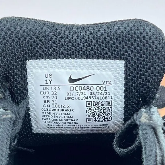 Kids‎ Childrens Nike Waffle One Black Suede Athletic Shoes Sneakers Size 1 Y GUC