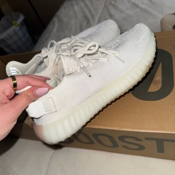 Kids Yeezy Boost 350 V2 Cream White Sneakers