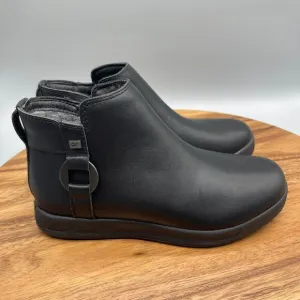 Kuru Tempo Boots Womens Size 6 M Black Leather Chelsea Comfort Walking Zip