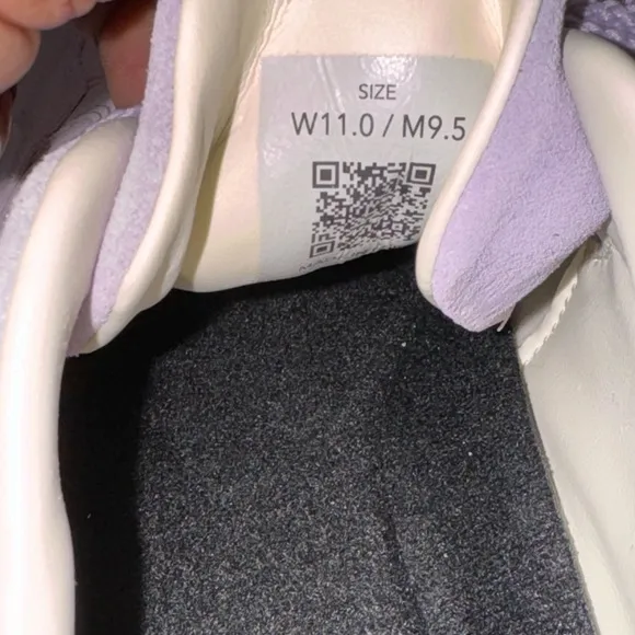 LABEL Go-To sneaker lavander suede NWT USA Men 9.5