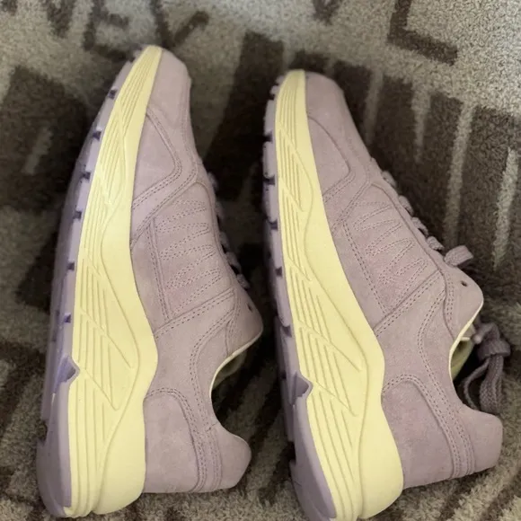 LABEL Go-To sneaker lavander suede NWT USA Men 9.5