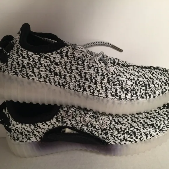 Ledz light up shoe size 13 kids girls black white