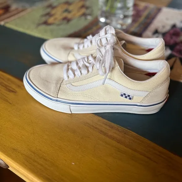 Like new Vans Skateboarding shoes