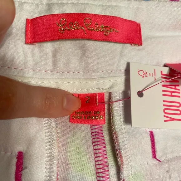 Lilly Pulitzer Moms the Word Buttercup Knit Stretch Shorts Pink Women Size 2 NWT