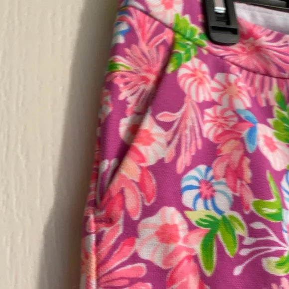 Lilly Pulitzer Moms the Word Buttercup Knit Stretch Shorts Pink Women Size 2 NWT
