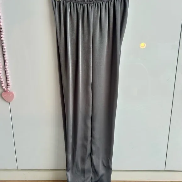 LISE WATIER Lingerie Satin Silky Pajama Set Medium Gray Loungewear