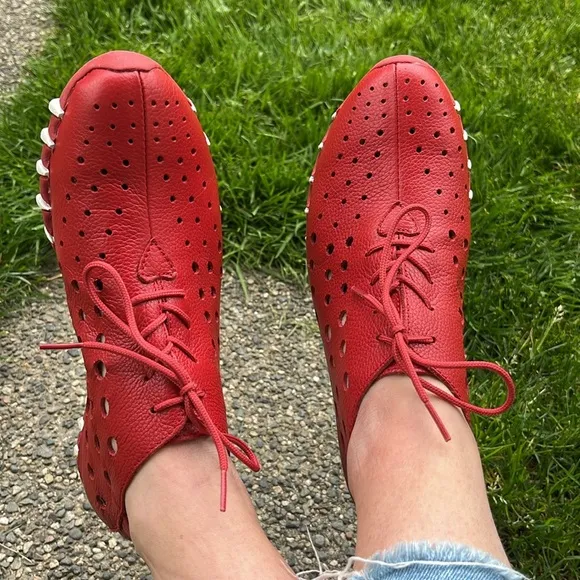LITFOOT Lace-up Oxford Shoes in Red Leather Size 39