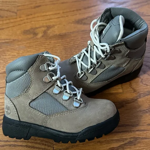Little Boys Toddler Timberland 6 Inch Field Toddlers Boots Grey/Black Sz 9 NWOT