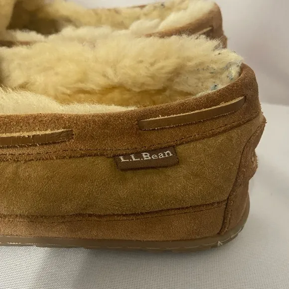 L.L. Bean wicked good leather shearling moccasins slippers