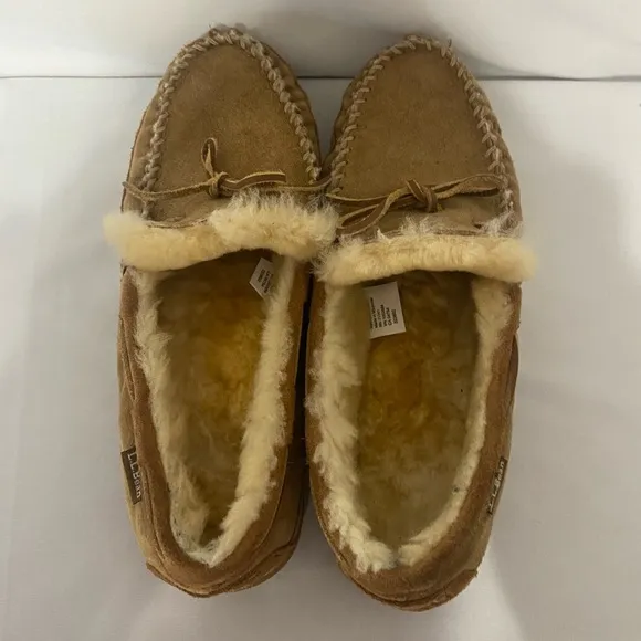 L.L. Bean wicked good leather shearling moccasins slippers