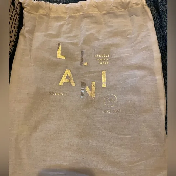 Llani Mini Dot Shearling Moccasins