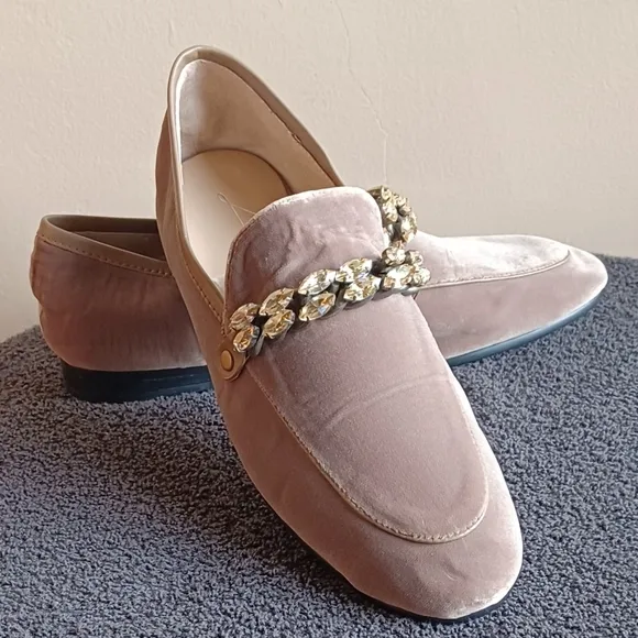 LOLA CRUZ LOAFERS