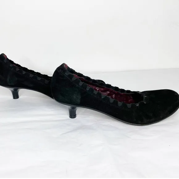 Luc Berjen Suede Round Toe Kitten Heel Shoes