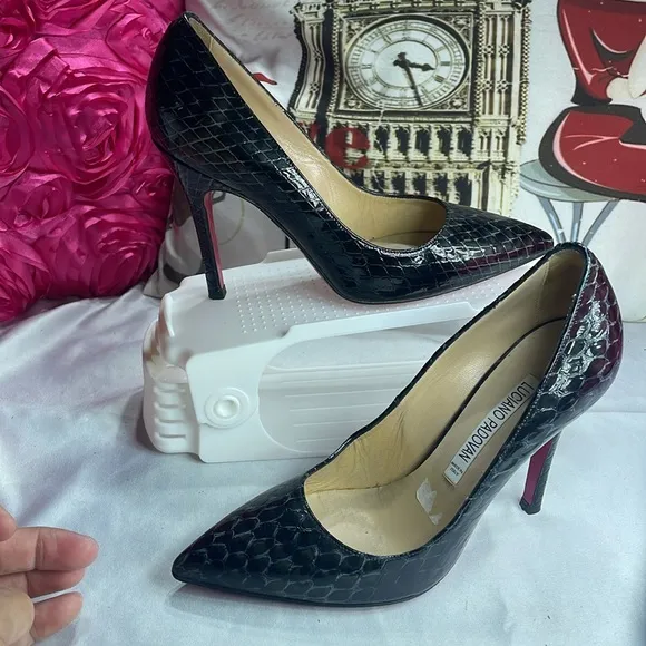 Luciano‎ Padovan High heel shoes with black and red crocodile skin sole, 35