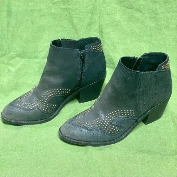 Lucky Brand studded drk grey suede bootie