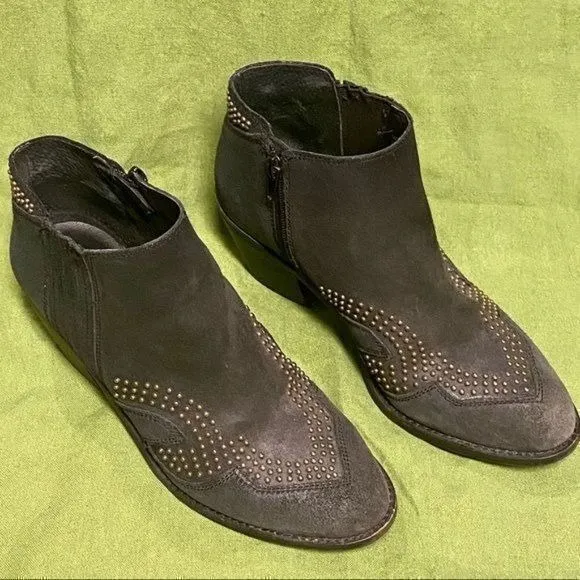 Lucky Brand studded drk grey suede bootie