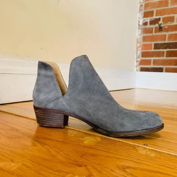 LUCKY BRAND SUEDE SHOES BOOTIES HEEL Size 7.5 37.5 M EXCELLENT