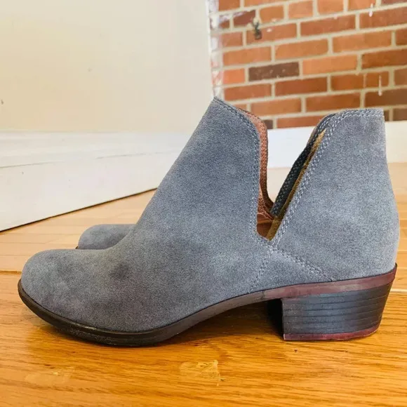 LUCKY BRAND SUEDE SHOES BOOTIES HEEL Size 7.5 37.5 M EXCELLENT