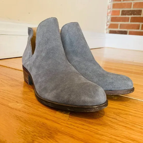 LUCKY BRAND SUEDE SHOES BOOTIES HEEL Size 7.5 37.5 M EXCELLENT