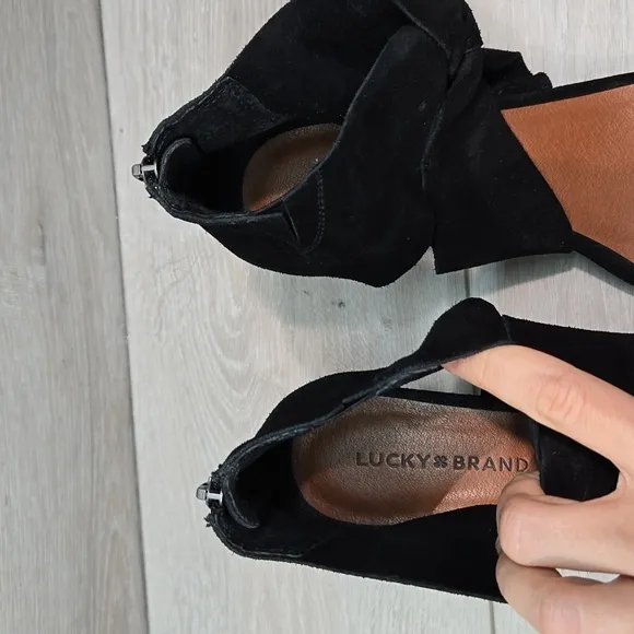 Lucky Brand Women Tammanee Ankle Suede Wedge heel shoes sz 9.5M