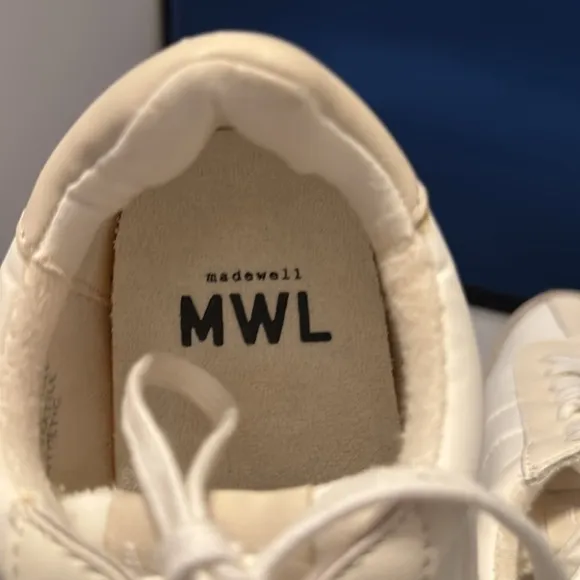Madewell Womens Cream Sneakers size 7.5 New