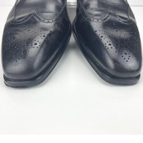 MAGNANNI Black Leather Wingtip Oxford Shoes Mens (10.5) Saks Fifth Avenue Spain
