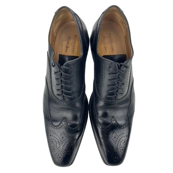 MAGNANNI Black Leather Wingtip Oxford Shoes Mens (10.5) Saks Fifth Avenue Spain