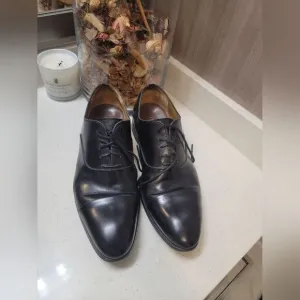 Magnanni dress shoes 10.5 B