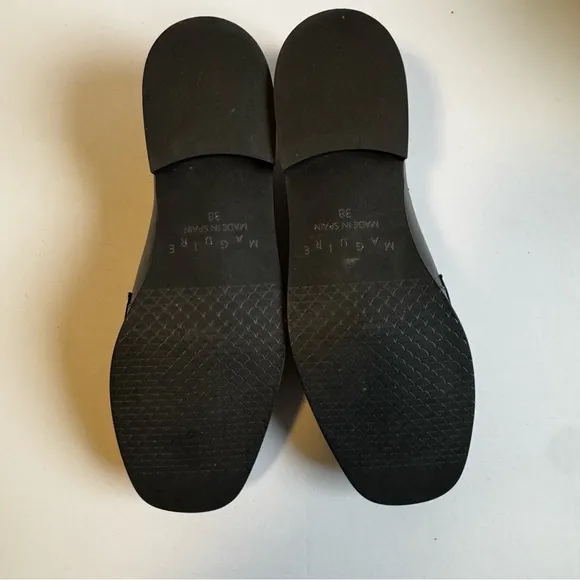 Maguire Woman’s Black Leather Loafers