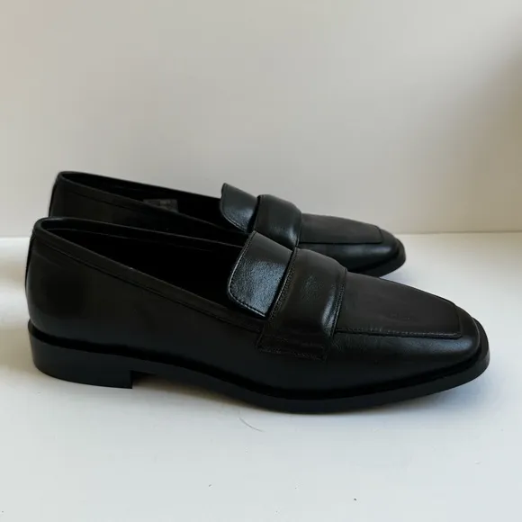 Maguire Woman’s Black Leather Loafers