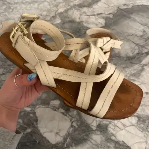 Marc by Marc Jacobs Open Toes Crisscross Strappy Sandal Brown White Size 38 US 8