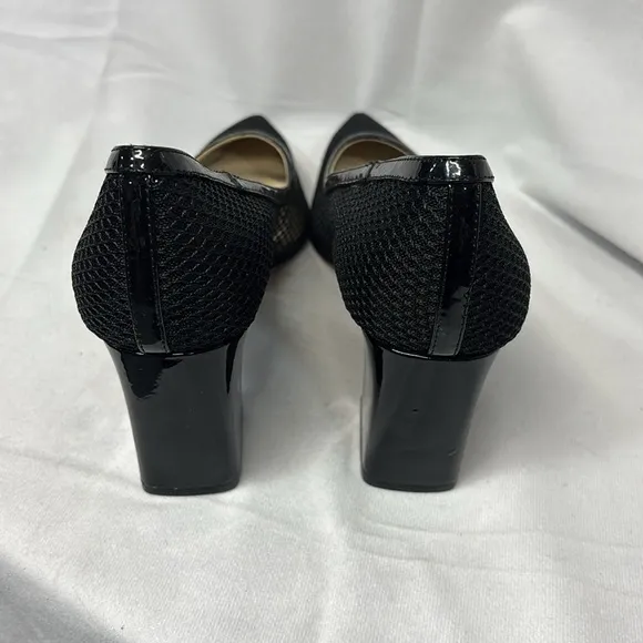 Marc fisher LTD black mesh pointy toe leather sole heals size 81/2