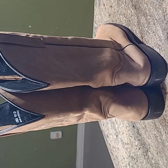 Masterson Boot Co. Tan Leather Cowboy Boots Size 10D
