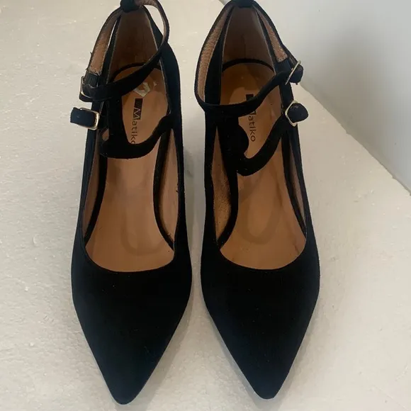 Matiko Mary Jaen black pump size 39