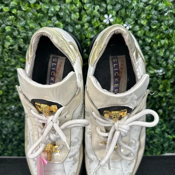 Mauri Women's Shoes Cream and black retro sneakers with a sporty